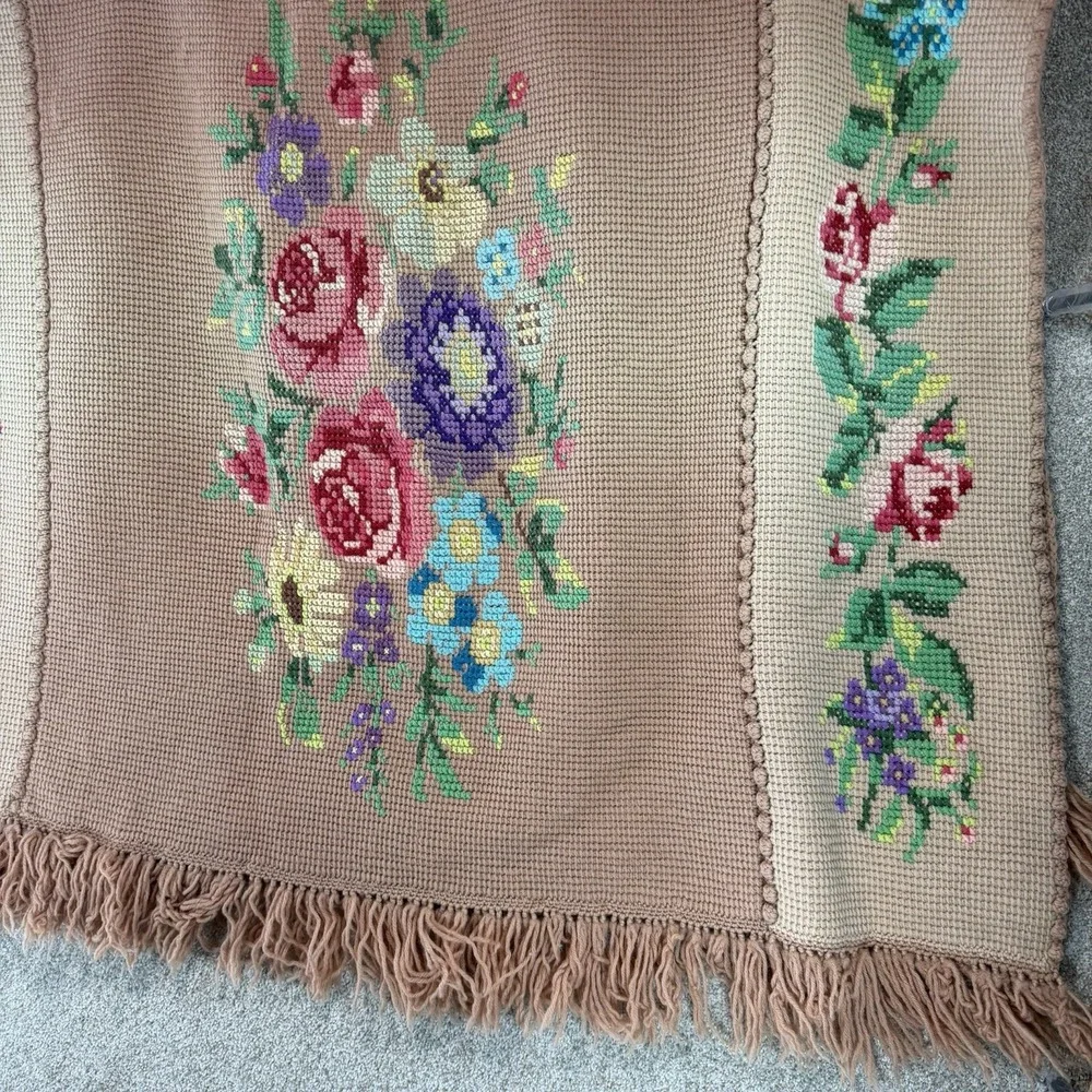VTG Crochet Needle Point Roses Granny Cottage Core Afghan Blanket Throw *Flaw*